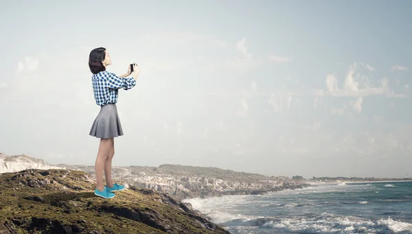 Meisje met fotocamera — Stockfoto