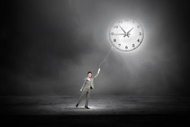 Zamanı geri çevirmek