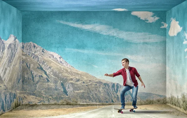 Guy on skateboard — Stock Photo, Image