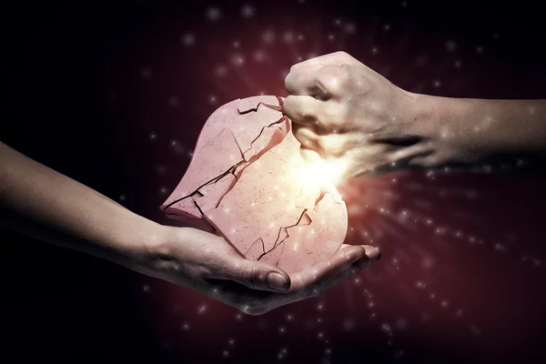 Broken stone heart — Stock Photo, Image