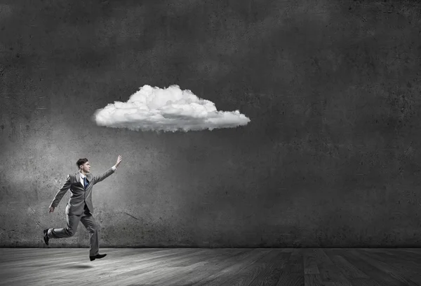 Businessman cattura cloud — Foto Stock