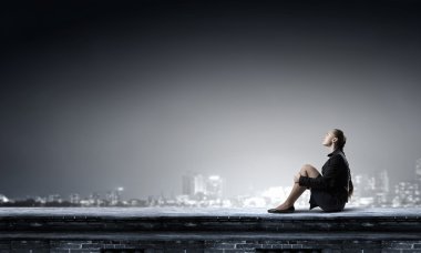 O umutsuzluk ve yalıtım.