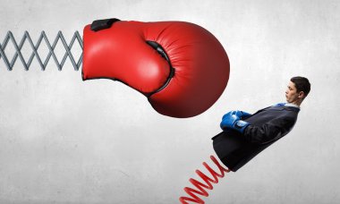 O başarı için savaşır