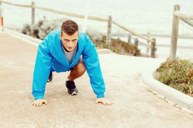 Runner yarış başlatmak hazırlanıyor
