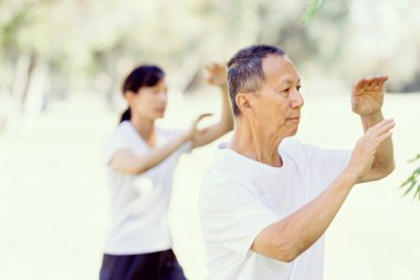 İnsanlar Park Thai chi