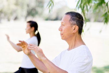 İnsanlar Park Thai chi