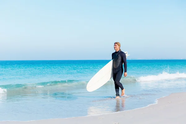 Pronti a colpire le onde — Foto Stock