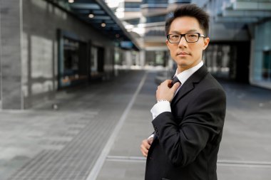 Benim iş konusunda ciddi