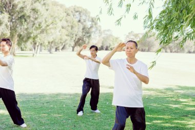 İnsanlar Park Thai chi