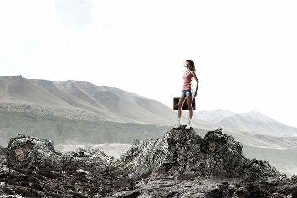 Young hitchhiking traveler — Stock Photo, Image