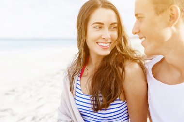 plaj romantik genç Çift