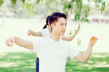 İnsanlar Park Thai chi