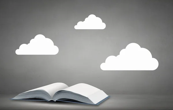 本と雲 — ストック写真