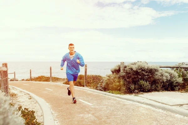 Zdravé běžící muž — Stock fotografie