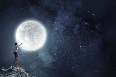 El kadar ulaşan kadın