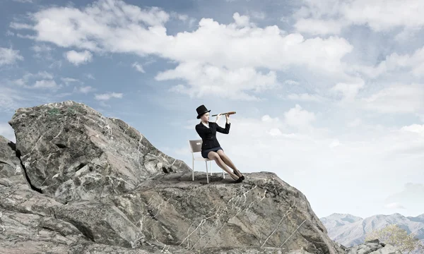 Ragazza in cilindro nero — Foto Stock