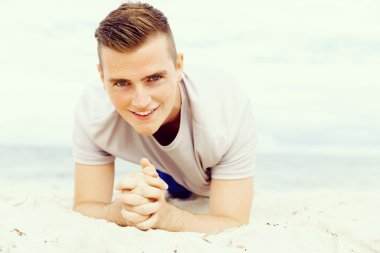 Adam sahilde dışında eğitim