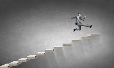 Kariyer basamaklarını