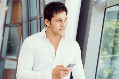 Varlık bağlı ve temas halinde