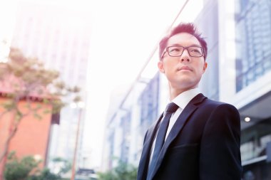 Benim iş konusunda ciddi