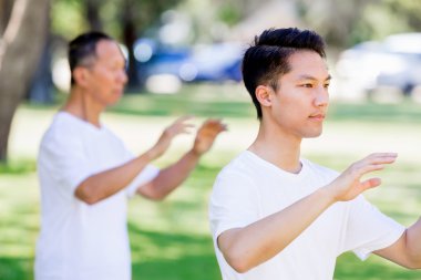 İnsanlar Park Thai chi