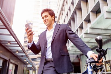 Bisiklet ile başarılı iş adamı