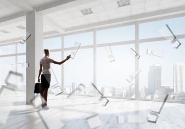 İşkadını üst kat ofis