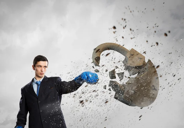 Romper todas las medidas de seguridad — Foto de Stock