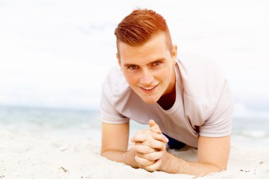 Adam sahilde dışında eğitim