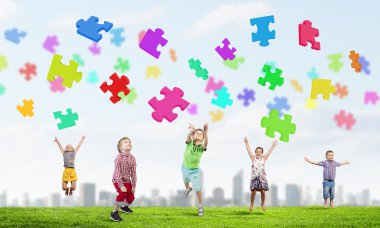 Mutlu dikkatsiz çocukluk