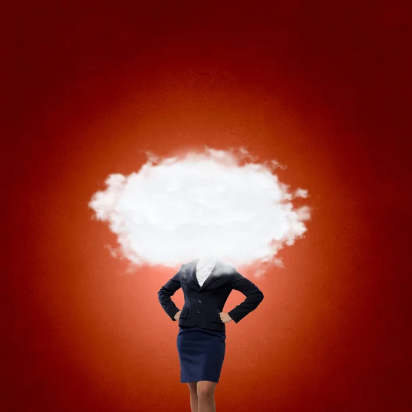 Bulut başkanlığında kadın — Stok fotoğraf