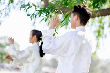 İnsanlar Park Thai chi