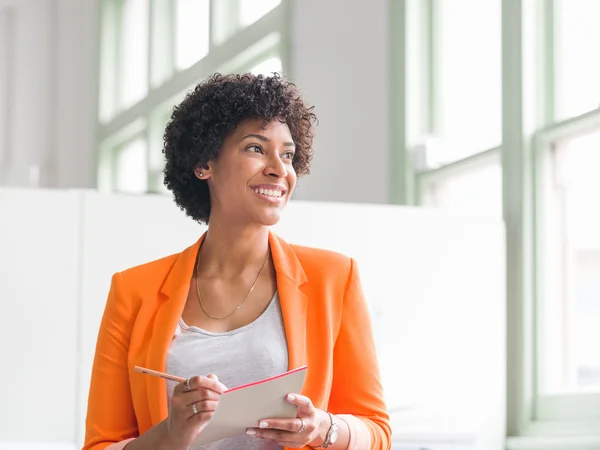 Portrait of young businesswoman — Stock Photo, Image