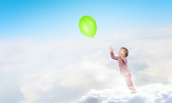 Niño feliz descuidado — Foto de Stock