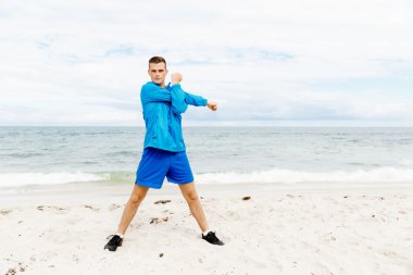 Adam sahilde dışında eğitim