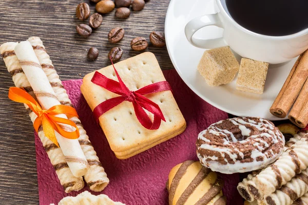 Biscuits on table — Stock Photo, Image