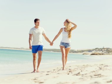 plaj romantik genç Çift