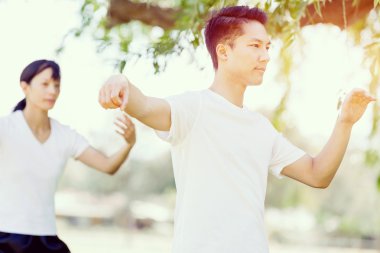 İnsanlar Park Thai chi