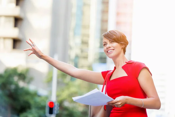 Portrait of businesswoman outside — Stock Photo, Image