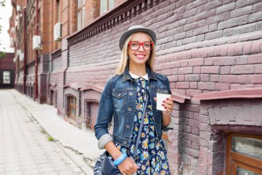 Turistik şehirde gezi