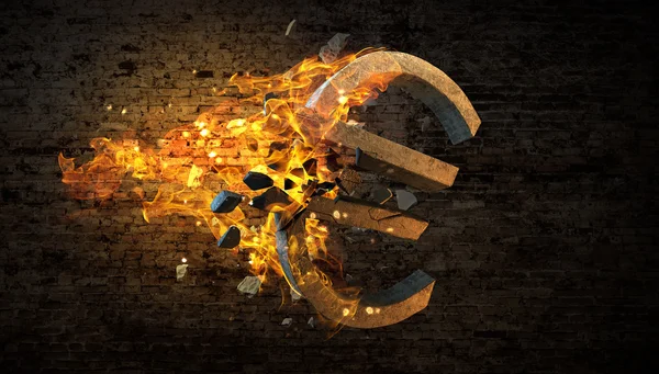 Euro symbol in fire — Stock Photo, Image