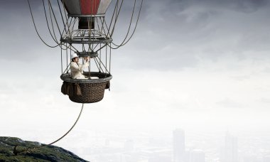 Aerostat adam seyahat