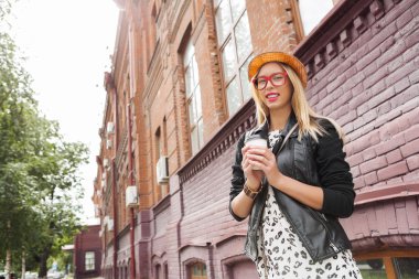 Turistik şehirde gezi