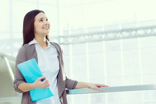 Attractive woman in office building — Stock Photo, Image