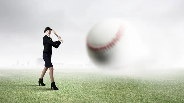 Baseball ragazza formazione — Foto Stock