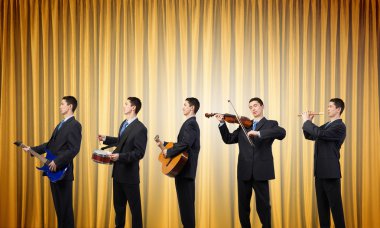 O aletlerin hepsini oynayabilirsiniz