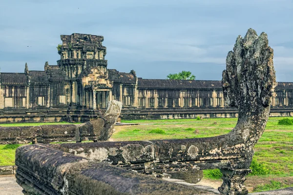 Angkor Wat temple in Cambodia — Stock Photo, Image