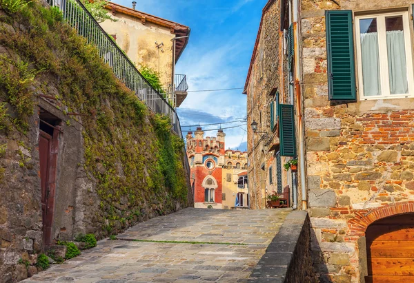 Montecatini Alto. Italië. Stad landschap. Stockafbeelding