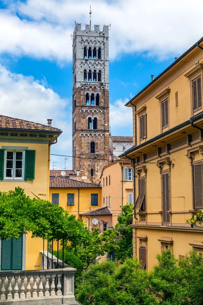 Medieval Italian town of Lucca — Stock Photo, Image