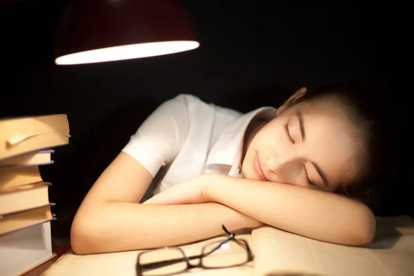 Young girl bored at reading — Stock Photo, Image